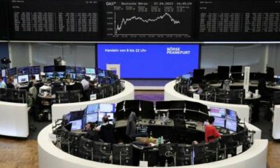 European shares fall as bank stocks, subdued euro-zone growth data weigh